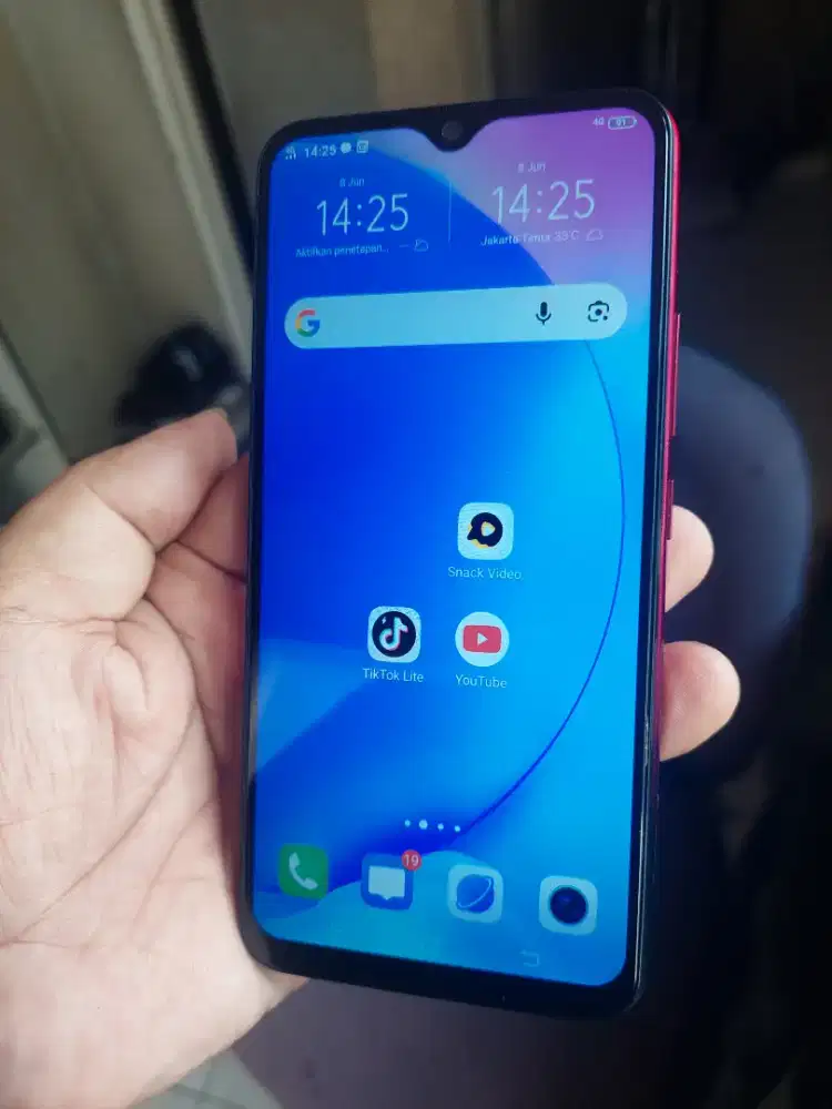 Vivo Y17  8/256 mahar tt ajuin