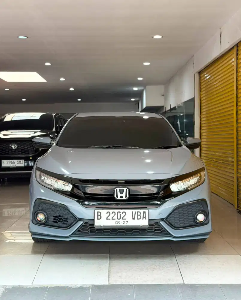 Honda Civic 1.5 E Hatchback 2017 September Automatic Abu Tua. Vieta Mo