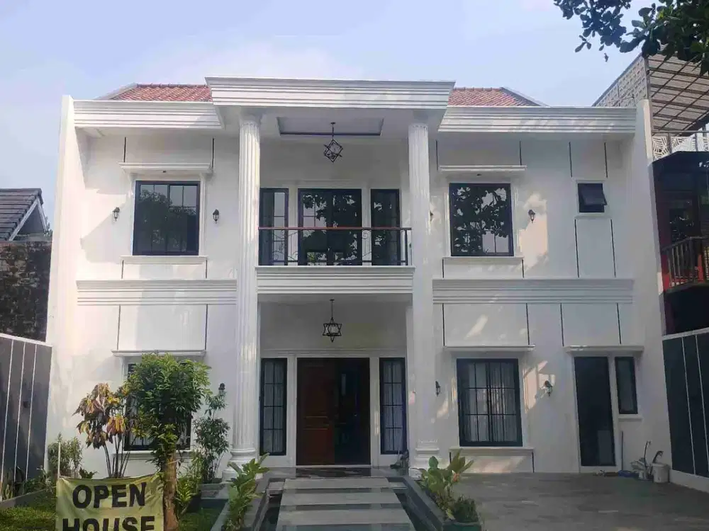 dijual cepat rumah clasik modern