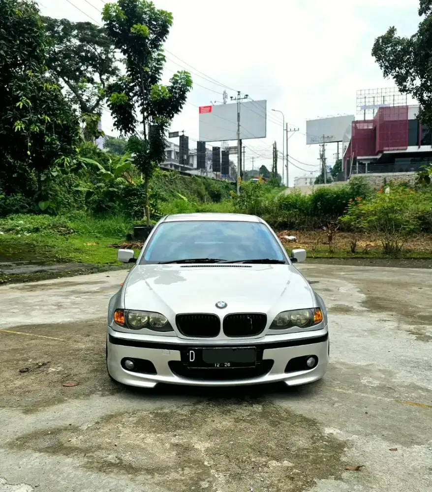 BMW E46 M54 325i facelift AT 2002