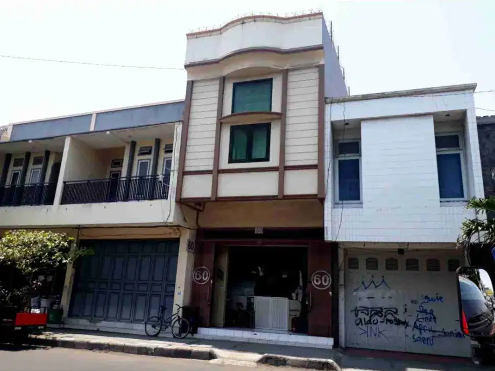 Jual ruko 3 lantai di pekalipan kota cirebon