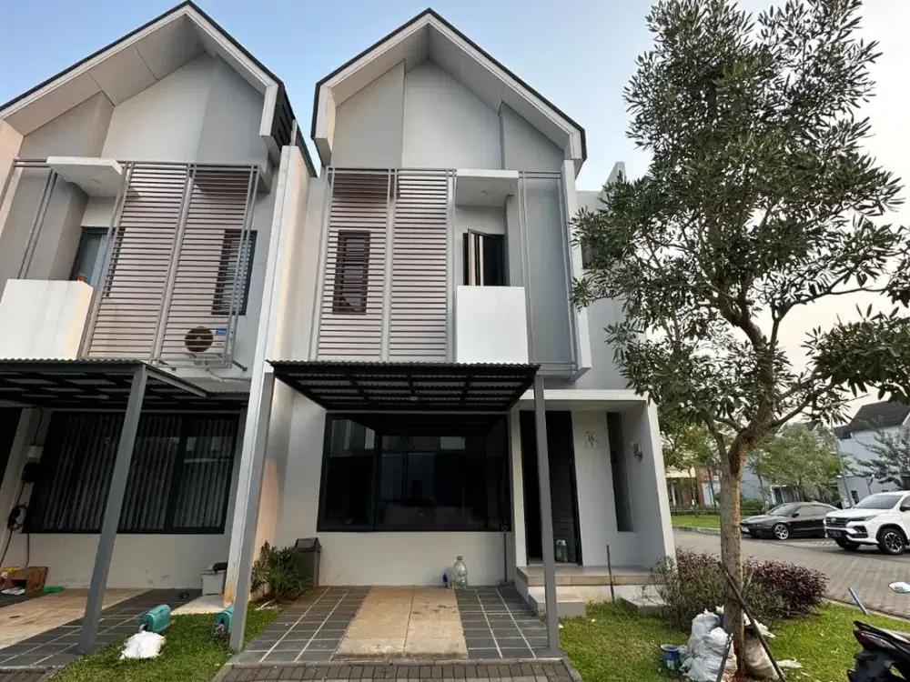 RUMAH TERBAIK 1 M-AN DI BSD CITY!