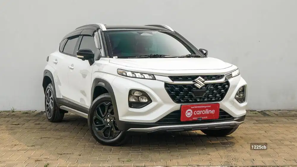 SUZUKI FRONX SGX HYBRID AT 2025 PUTIH