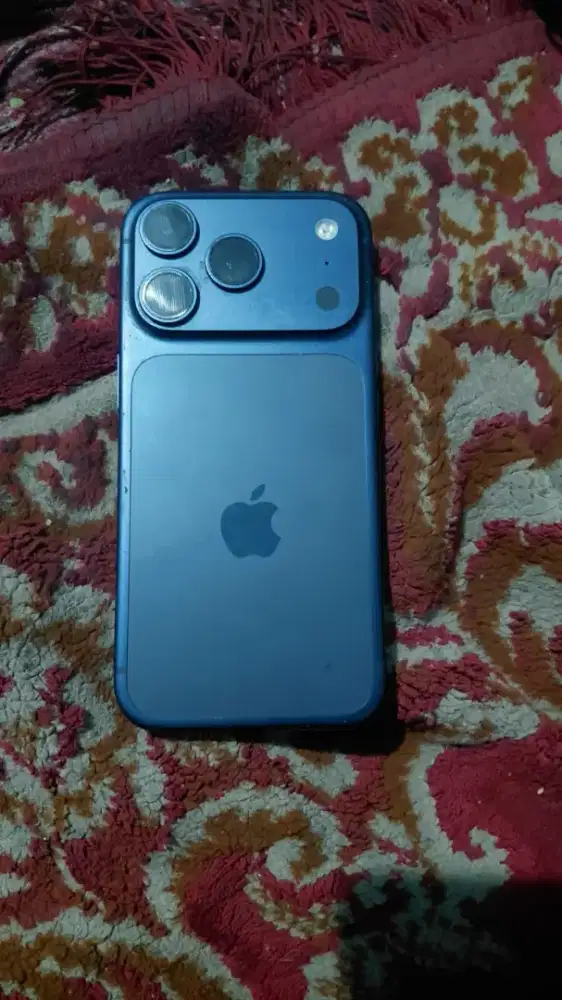 Iphone 17 pro deepblue