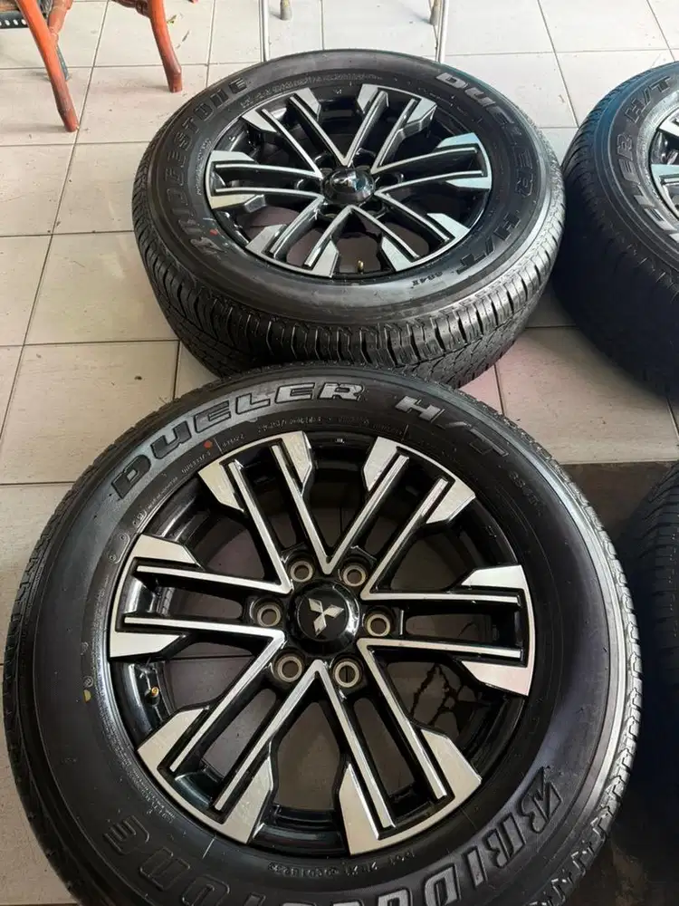 Velg Mitsubishi pajero Dakkar R.18 ori