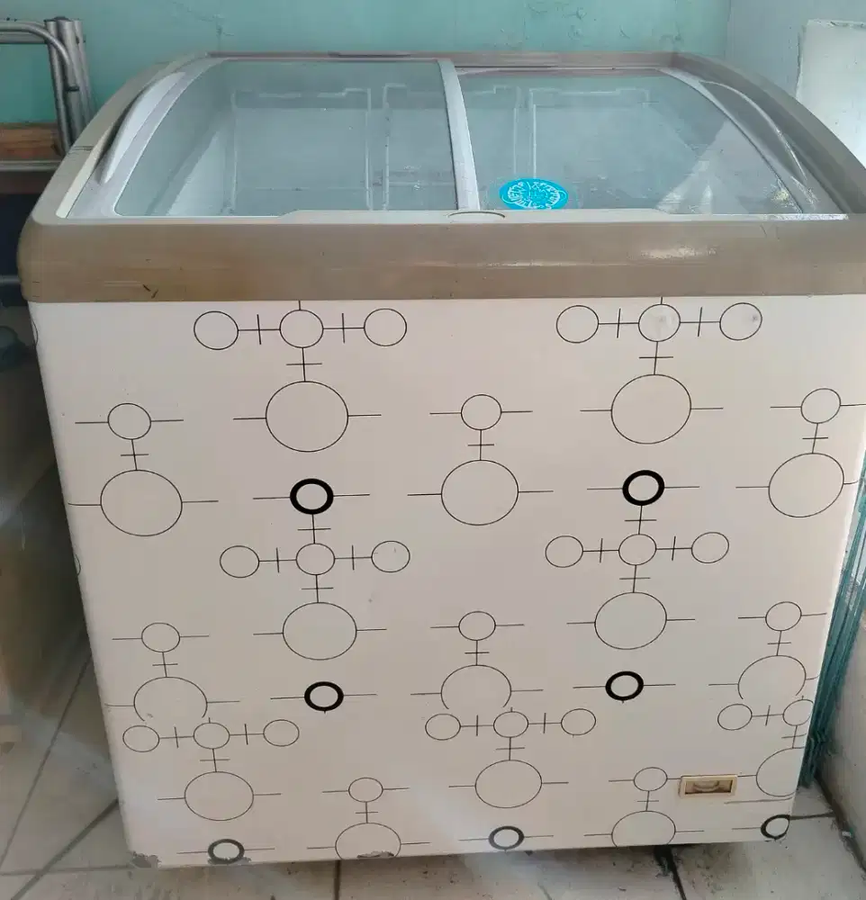 Freezer kondisi bagus