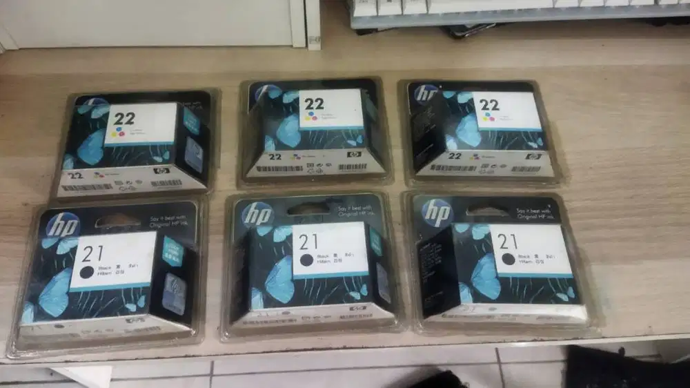Tinta catrid Catridge Hp 22 21 Hitam dan Color Segel Original Surabaya