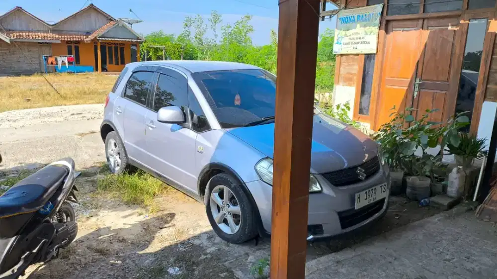 Suzuki sx4 xover 1.5 AT