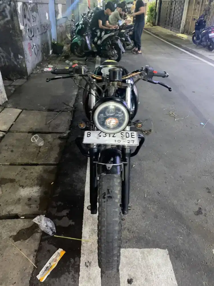 Di mahar aja bos motor custom nya!!!