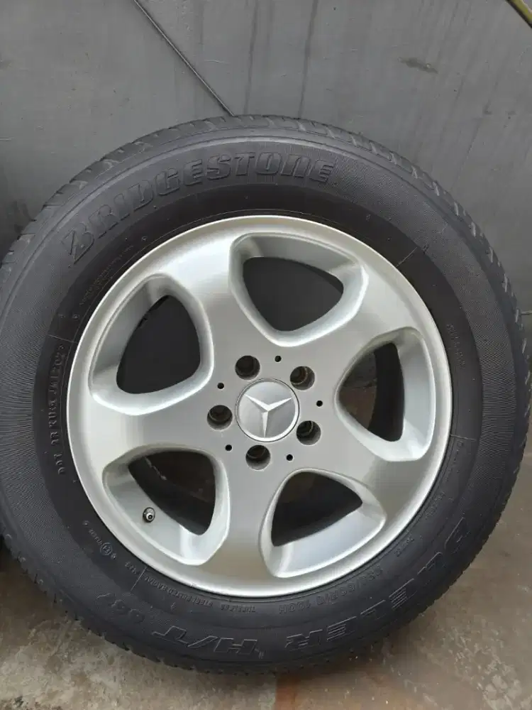 Velg Original Mercedes-Benz R16 (5 Hole) – Kondisi Bagus
