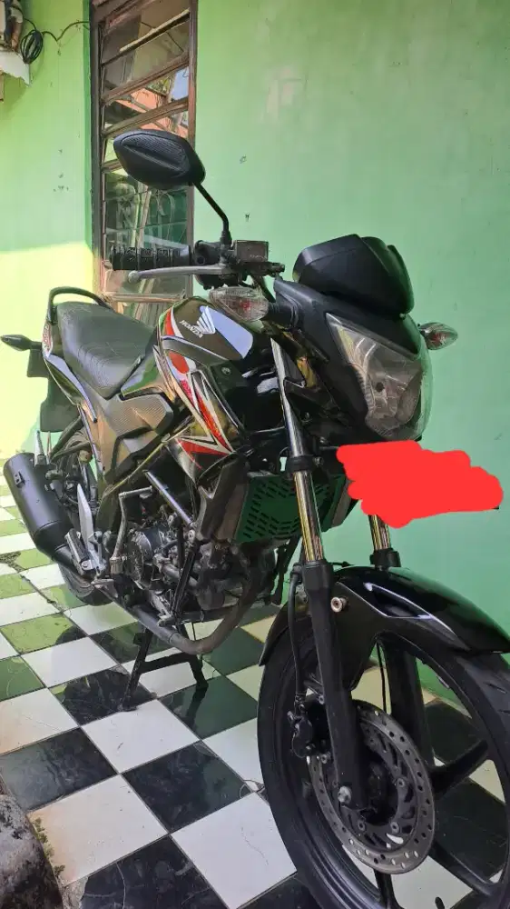 Honda CB FI 150R mesin sehat ss lengkap kunci 2 buah ori mesin ori