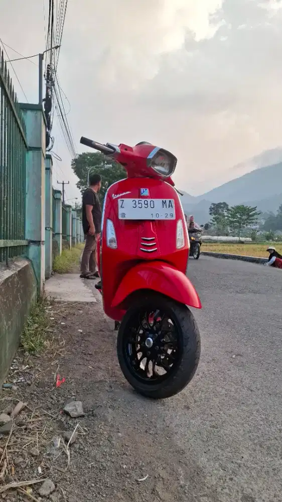 Vespa sprint tahun 2015