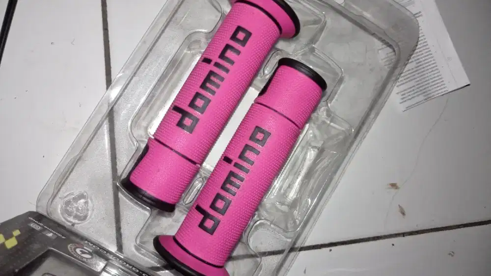 Handgrip Domino warna Pink
