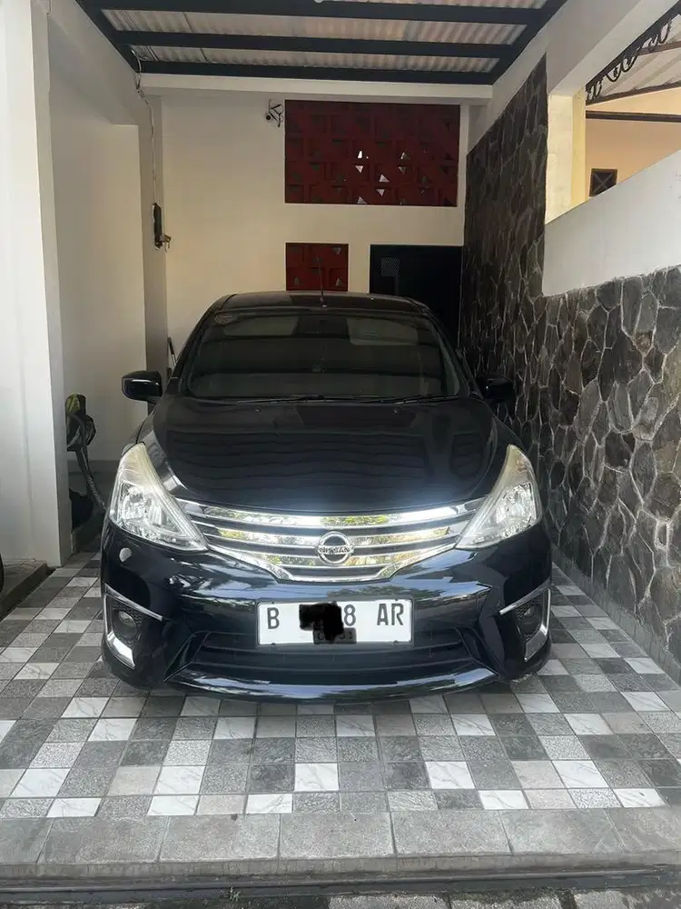 Grand Livina SV AT 2015