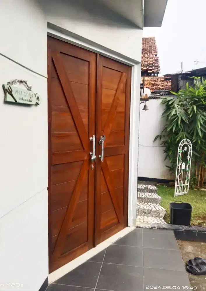 DIJUAL RUMAH TROPIS