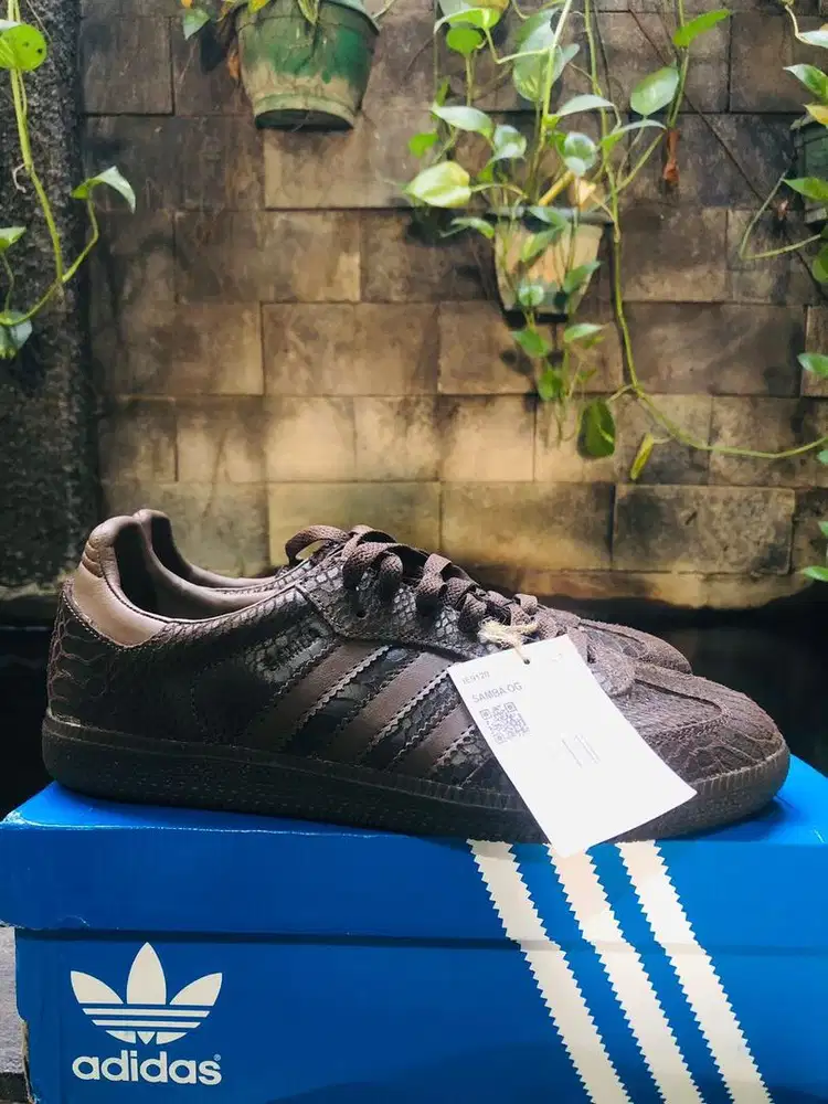 Adidas samba limited edision dark brown