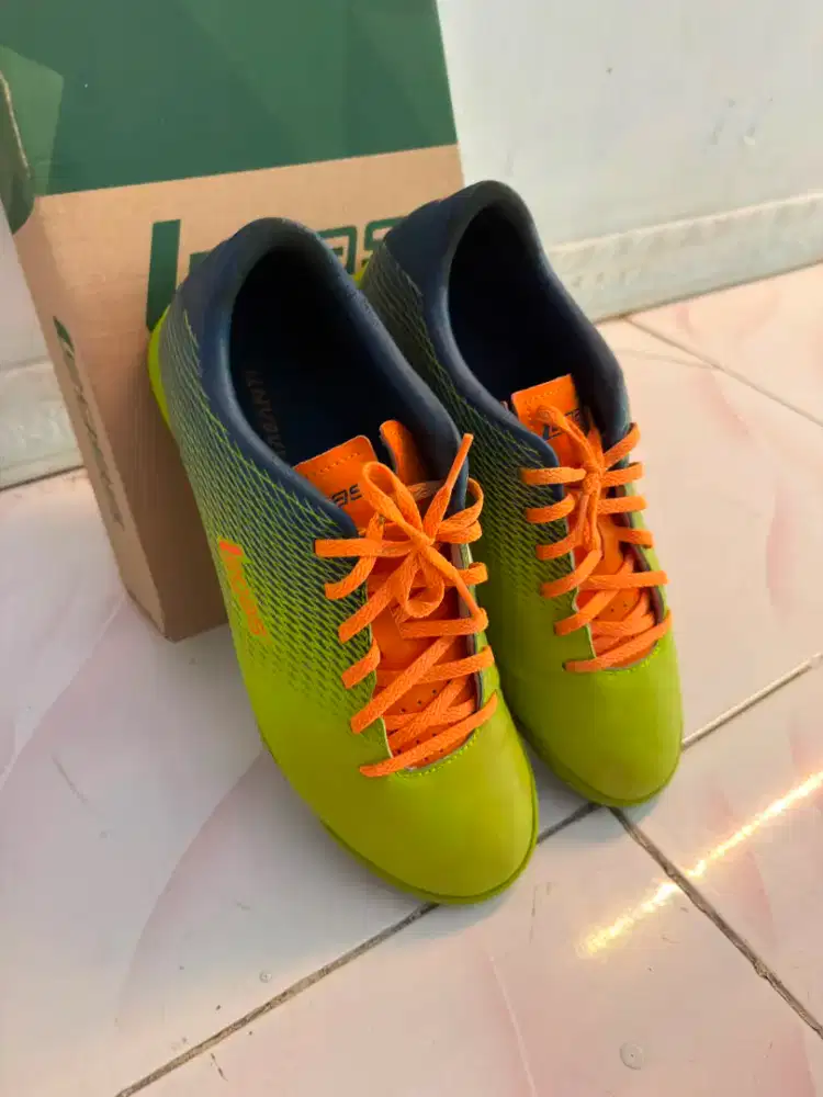 Sepatu Futsal Legas League Size 44
