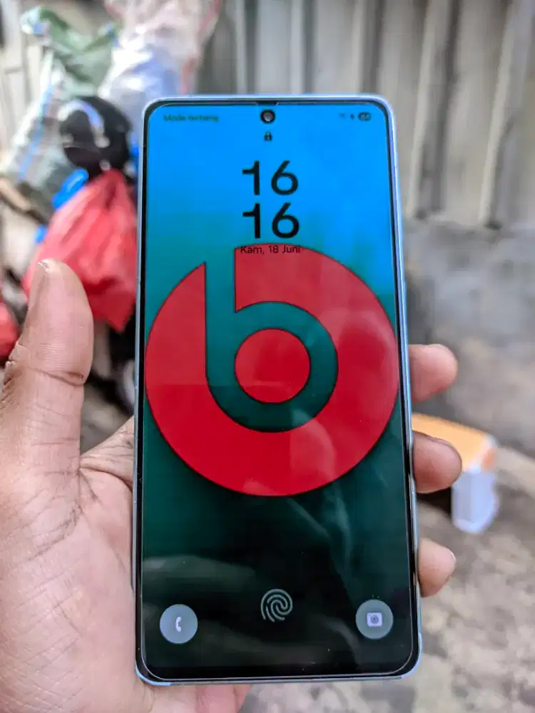 samsung A73 8/128 eks inter