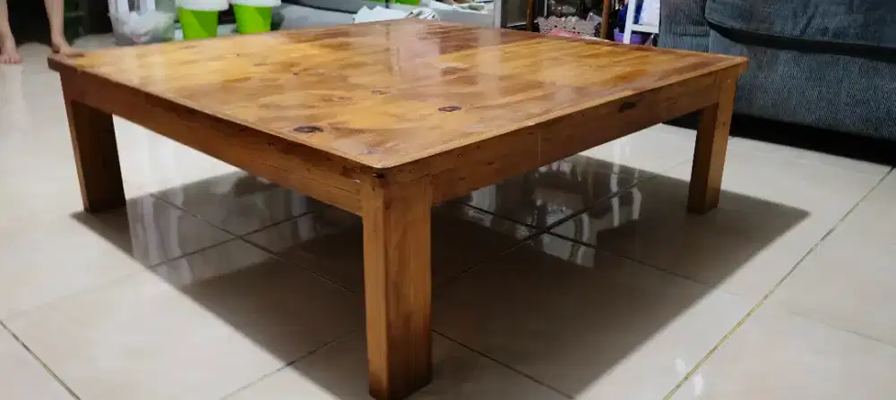 Meja lesehan Jati Belanda