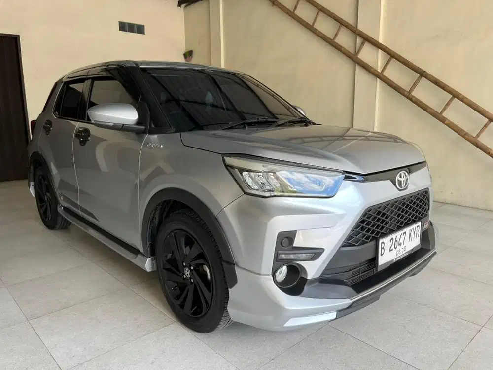 Toyota Raize GR 1.0T CVT tahun 2021