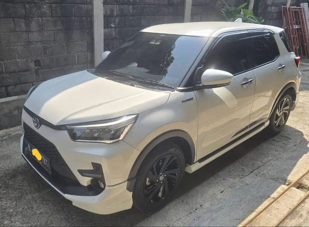 TOYOTA RAIZE 1.0 GR SPORT TSS ONE TONE  2021 AT