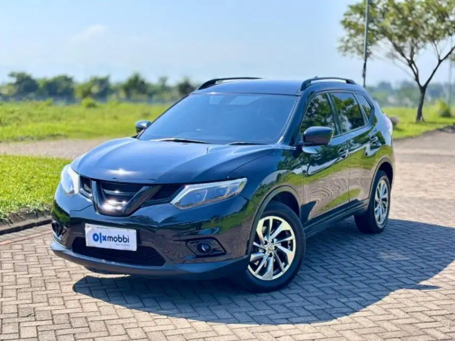Nissan XTrail 2.5 Bensin OTOMATIS 2015 LACY