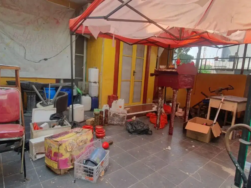 Dijual rumah 2 lantai bebas banjir di taman palem lestari