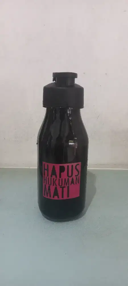 Botol Minum hitam