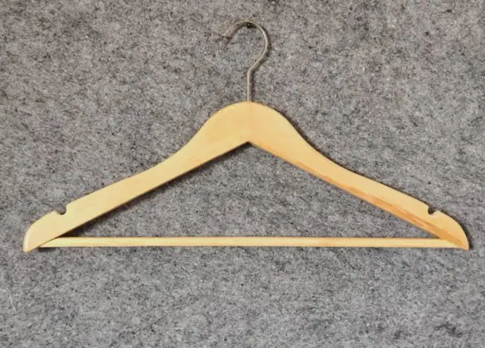 hanger kayu palang