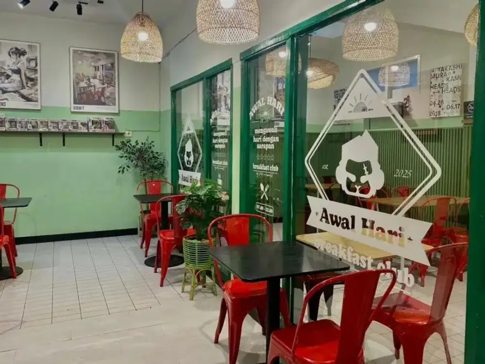Ruko Full Furnished Ex Café Luas 204 m2 di Mainroad Tata Surya dekat RSAI Bandung Ref.05621