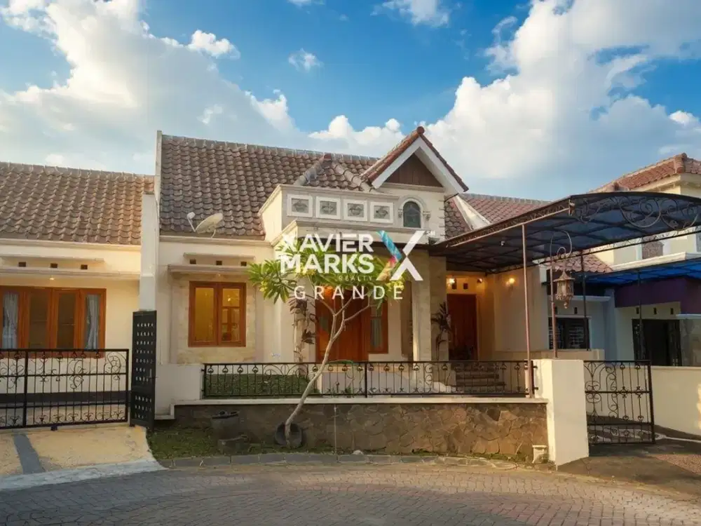 Dijual Rumah Model Semi Mediteran, Villa Puncak Tidar di Malang