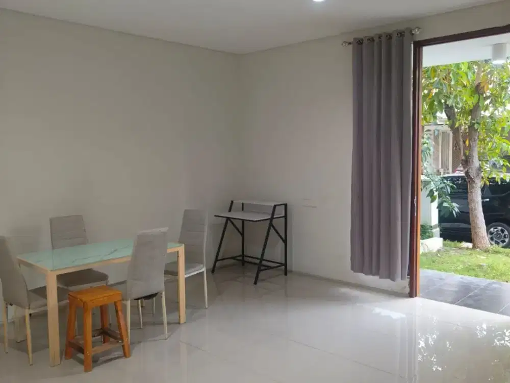 Semi Furnished Rumah Citraland Northwest Minimalis Ciamik