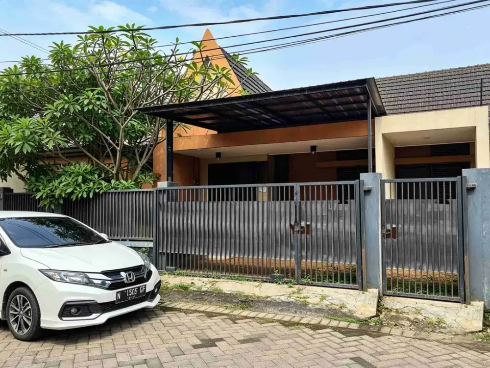 RUMAH BOROBUDUR AGUNG MOJOLANGU KOTA MALANG