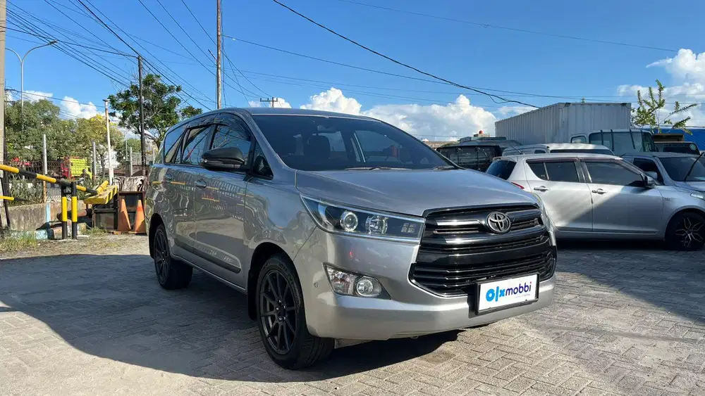 TOYOTA KIJANG INNOVA 2.4 V SOLAR MATIC 2018 _ FZZ