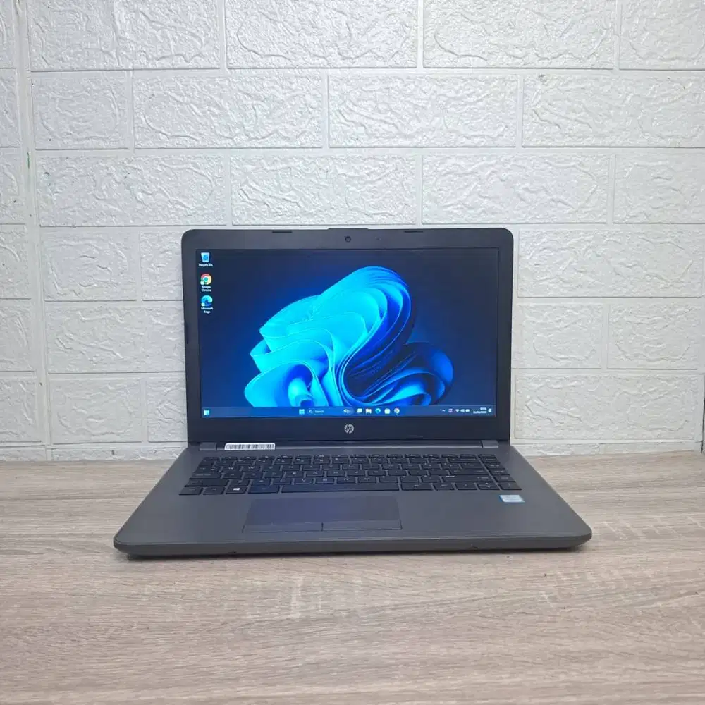 Laptop HP 240 G6 i3 Gen6 RAM 8GB SSD 120GB 14in slim Mulus