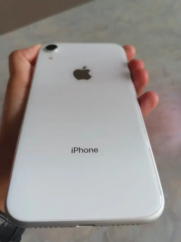 IP XR White 64 GB Inter