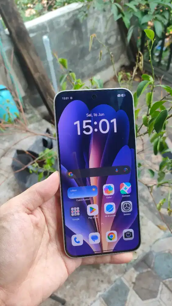 Dijual murah bsa TT Xiaomi MI 15T 5G 12/512GB Likenew bru 4bln pke
