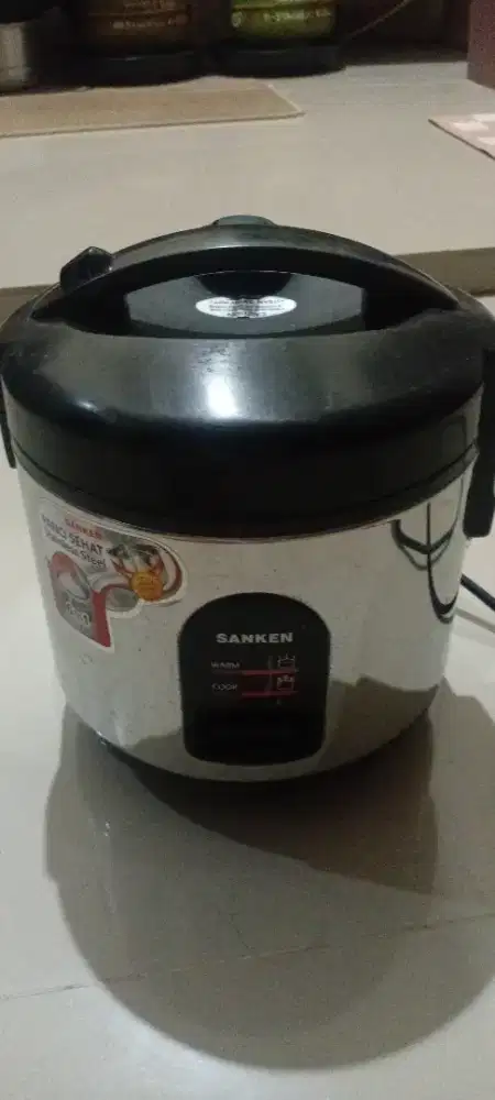 Dijual 1 magiccom merk sanken 1.5 lt
