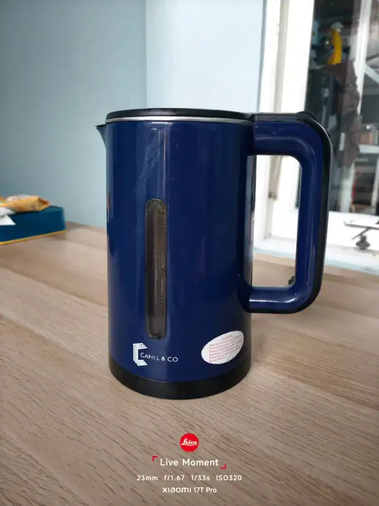 Kettle Teko Pemasak Air Panas Canel & Co Electric 650watt 2.5L