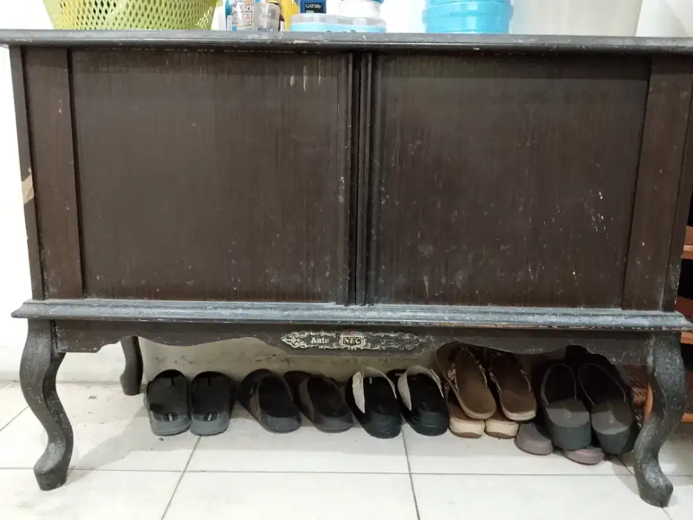 Tv jadul dengan box original