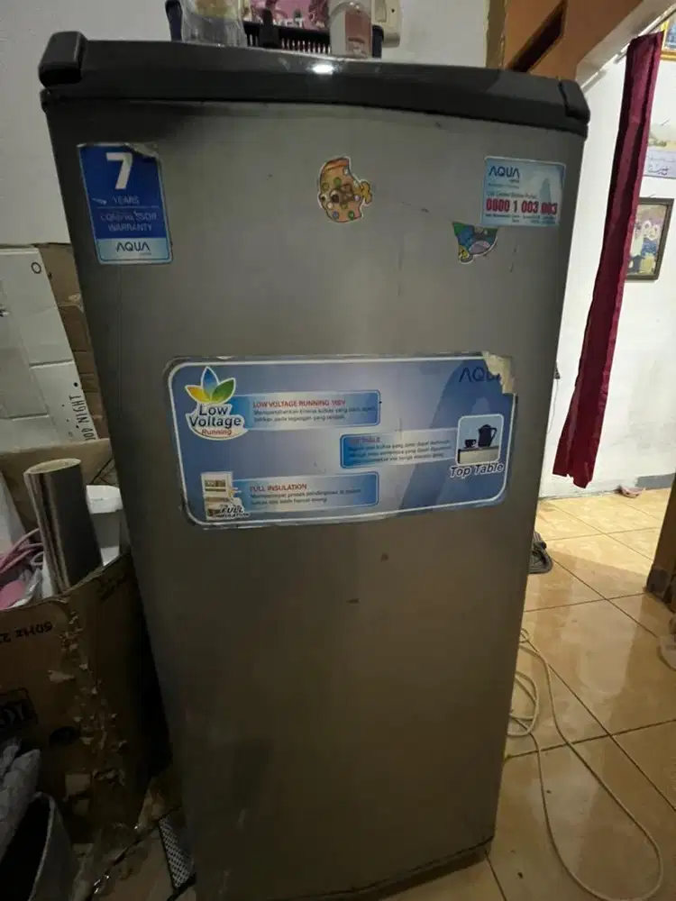 Dijual Kulkas merek Aqua