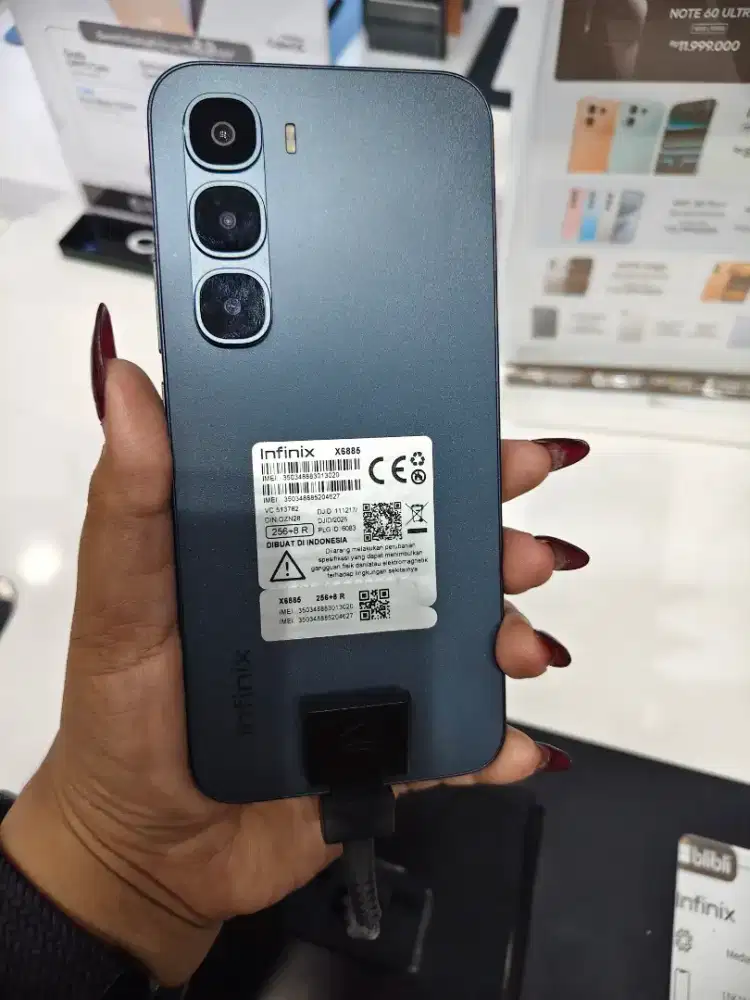 INFINIX HOT 60 PRO BISA CICILAN HINGGA 12 BULAN FREE 1/2 BULAN ANGSURA