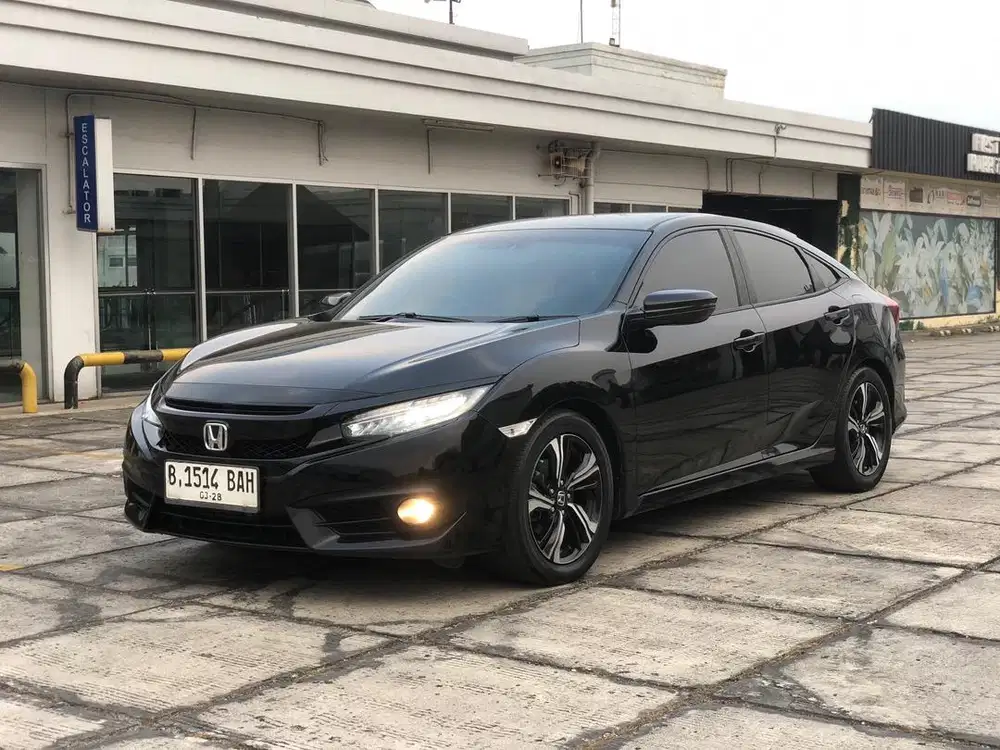HONDA CIVIC SEDAN TURBO 2018, HITAM SERVICE RECORD HONDA