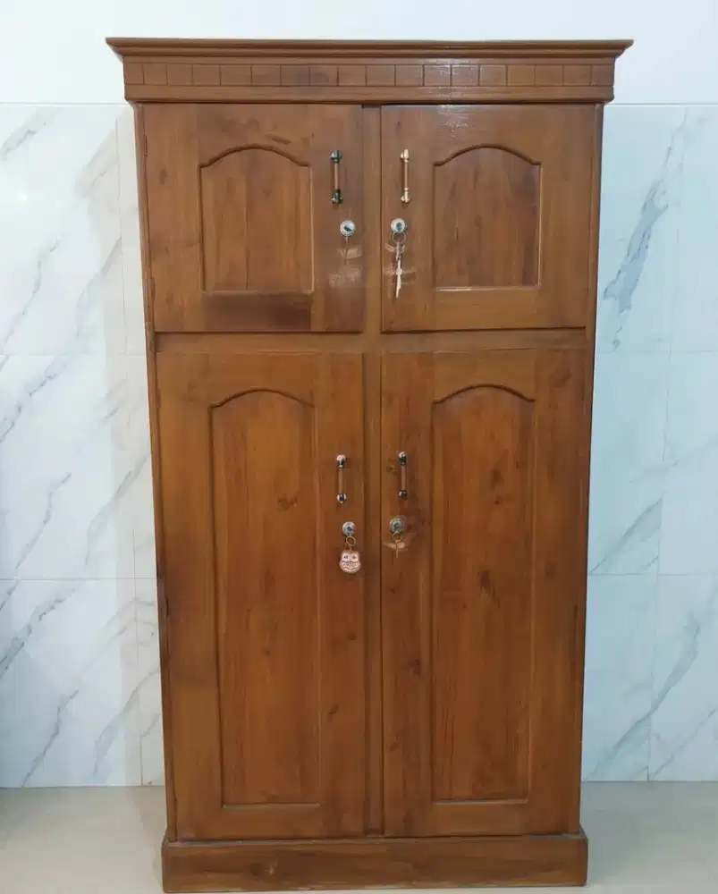 Lemari Jati Pakaian / Baju Second Mulus Uk 95 x 45 x 185