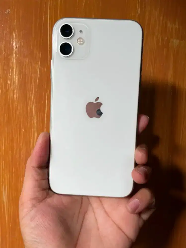 iPhone 11 128Gb iBox