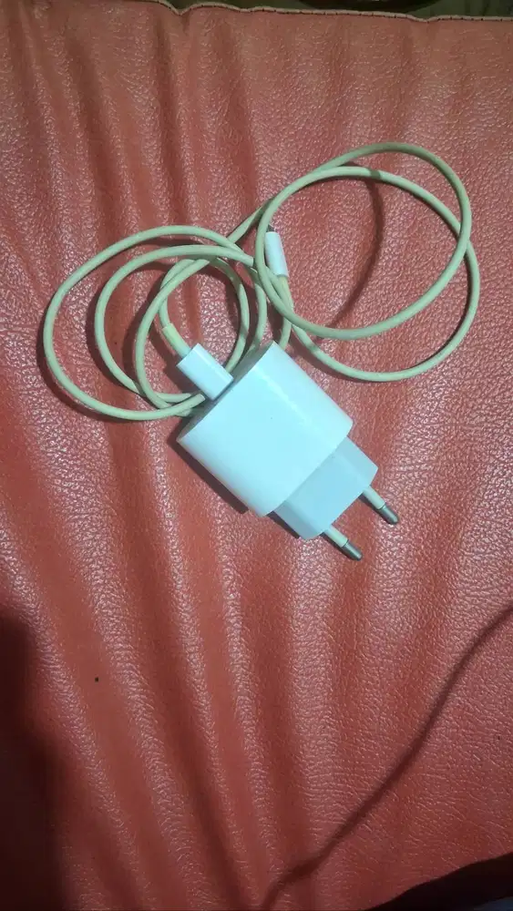 Charger iphone 12