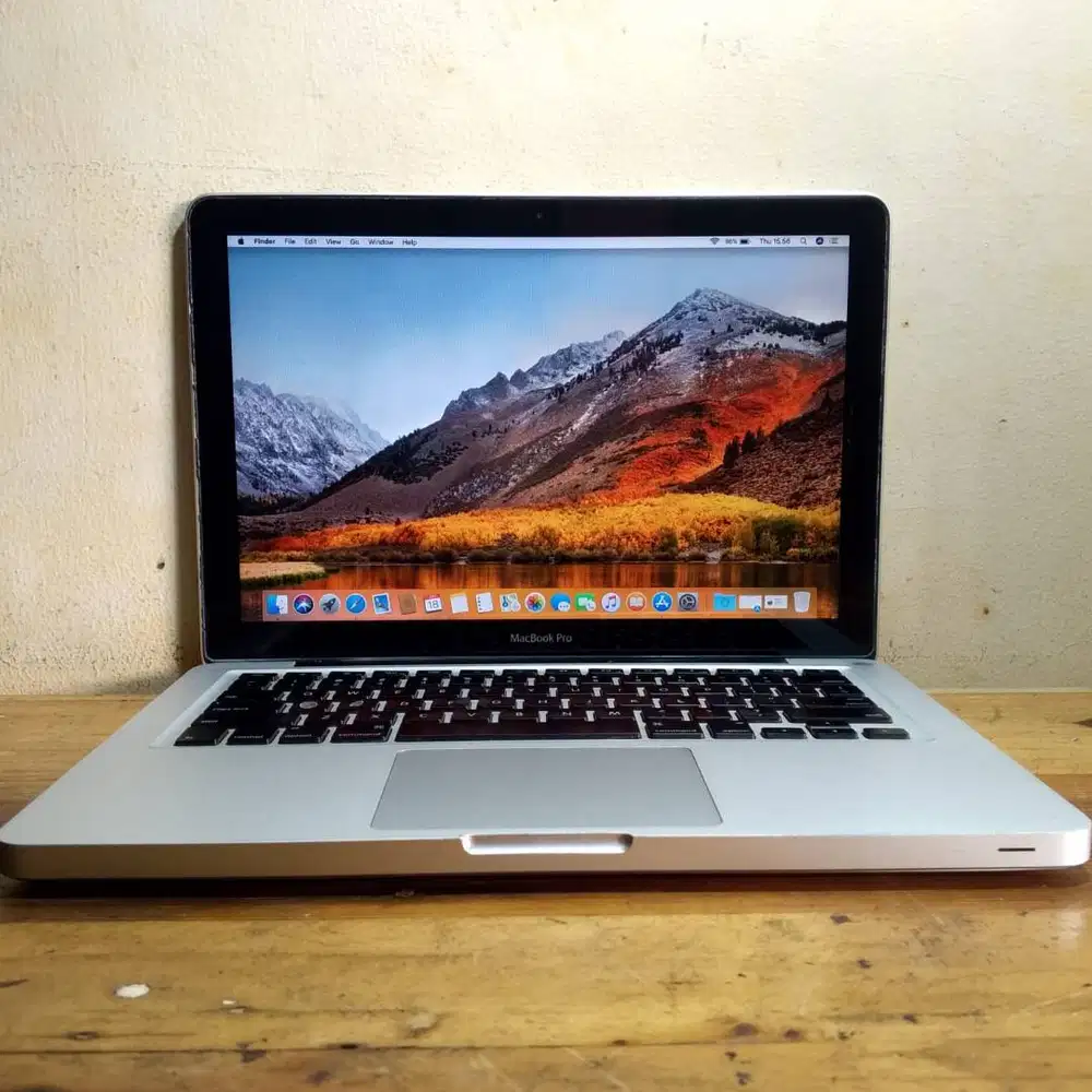 Macbook Pro 13 inch 2011 core i5 Ram 8 GB HDD 500 GB