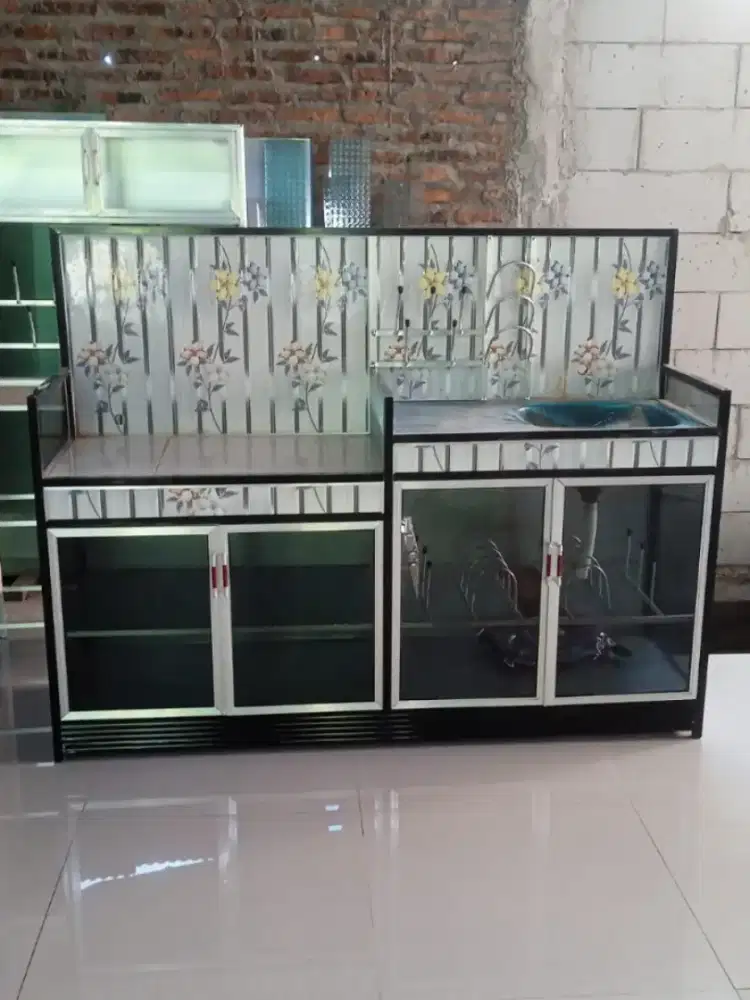 Rak kompor dan wastafel