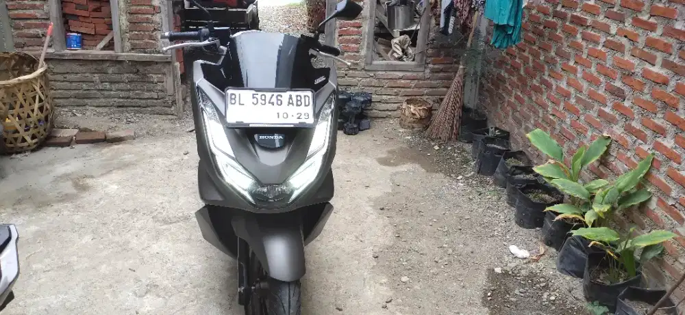 Jual Sepeda Motor Merek Honda PCX 160 ABS (2024)