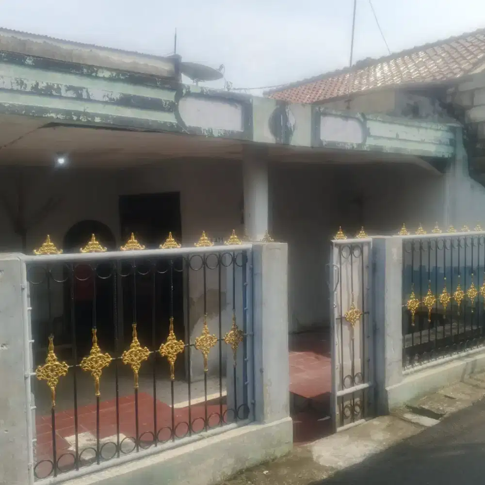 Di jual Rumah jl. Giring Depok 2 tengh